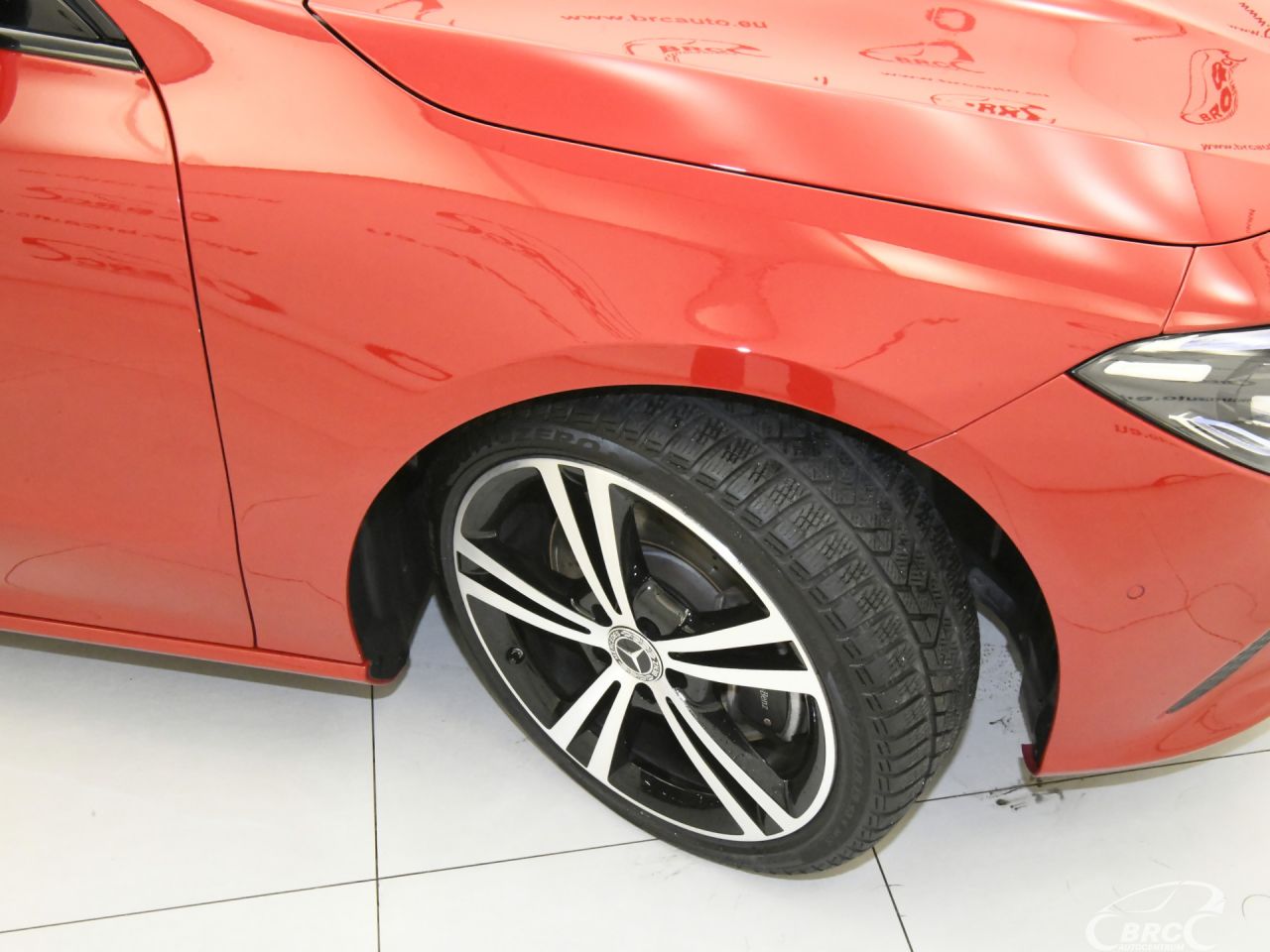 Mercedes-Benz CLA200 | 33