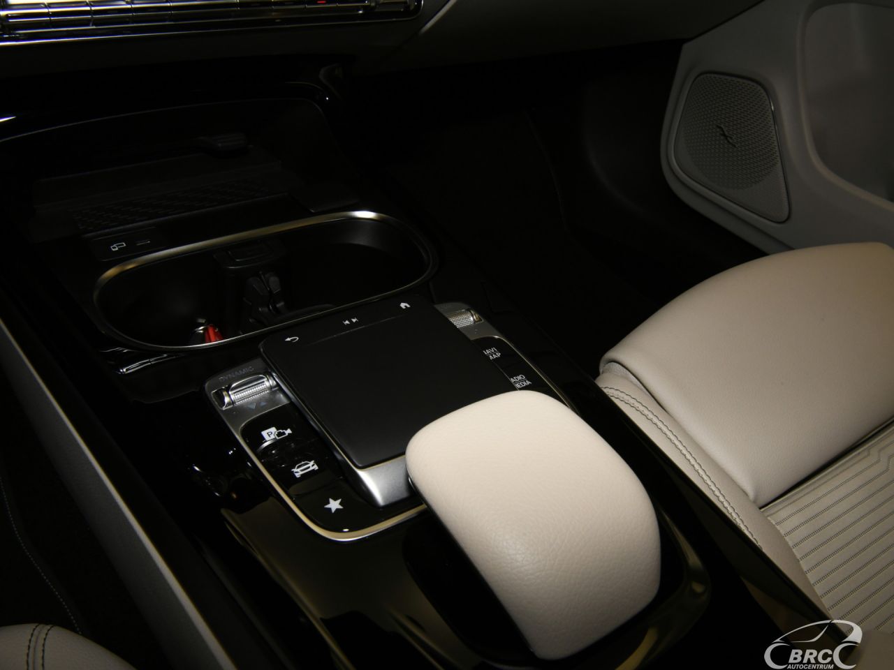 Mercedes-Benz CLA200 | 21
