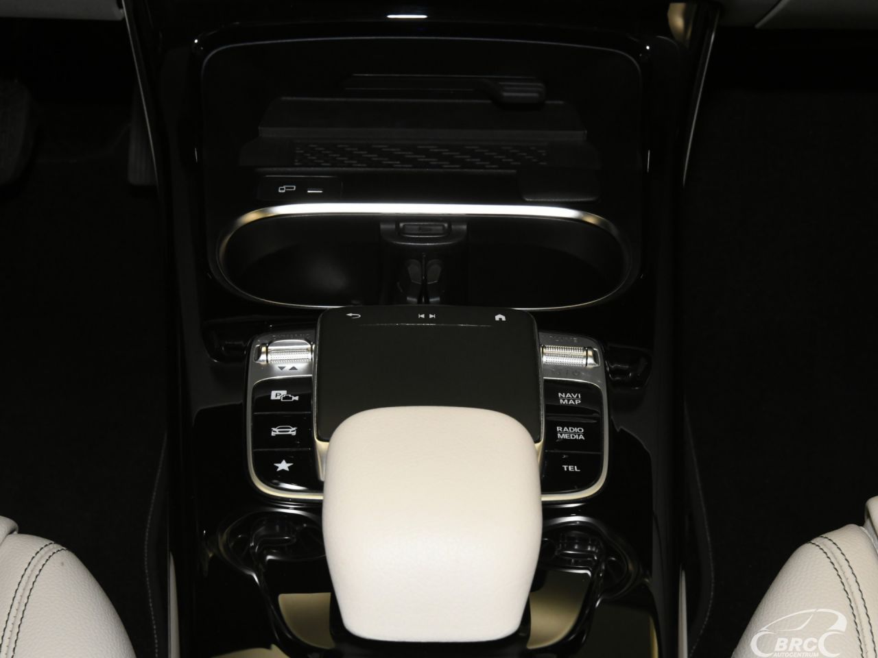 Mercedes-Benz CLA200 | 14