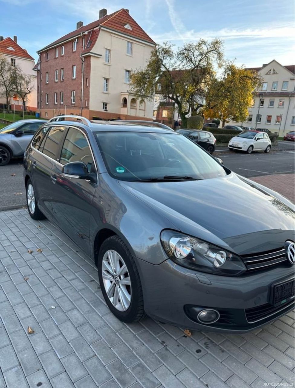 Volkswagen Golf | 9