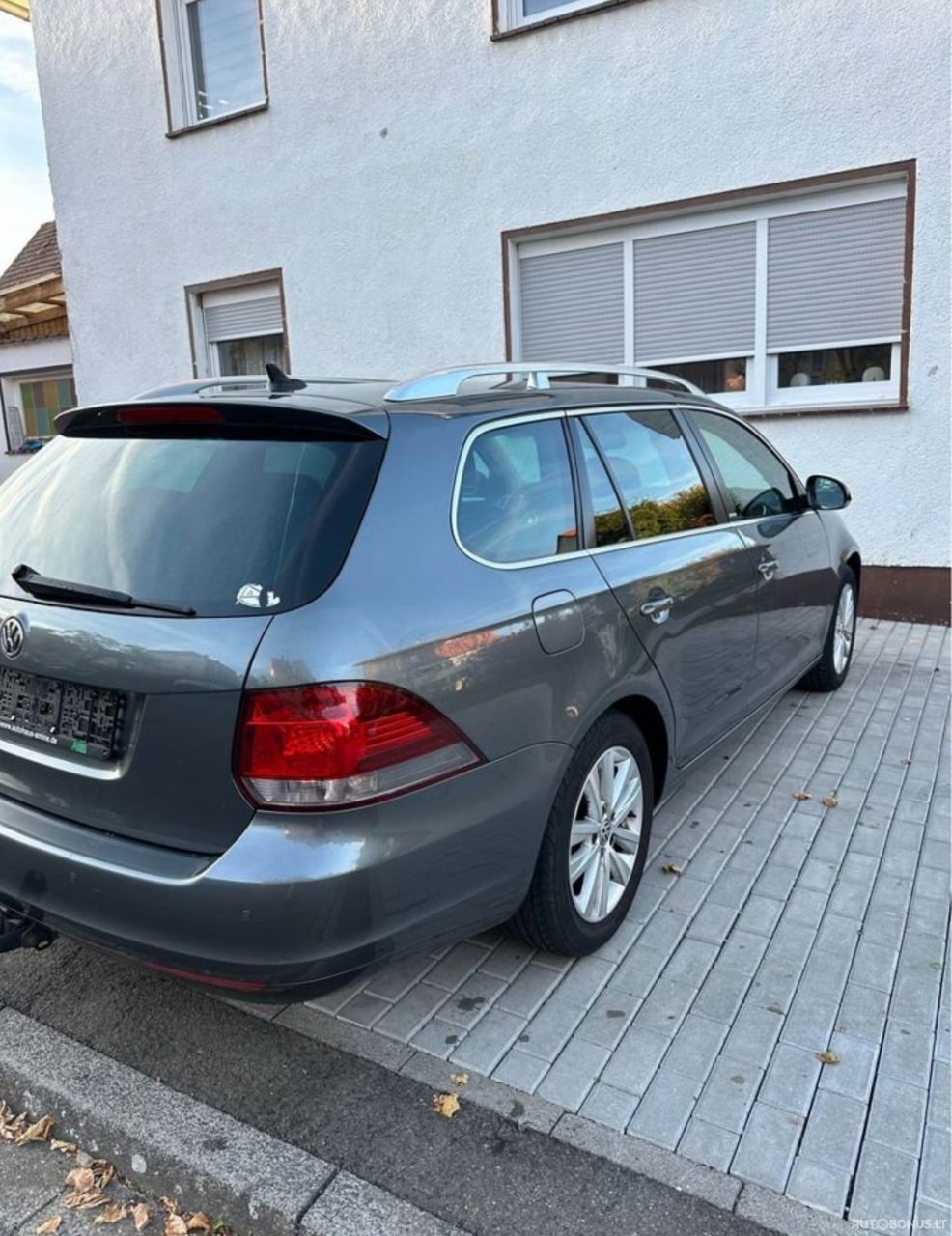 Volkswagen Golf | 8