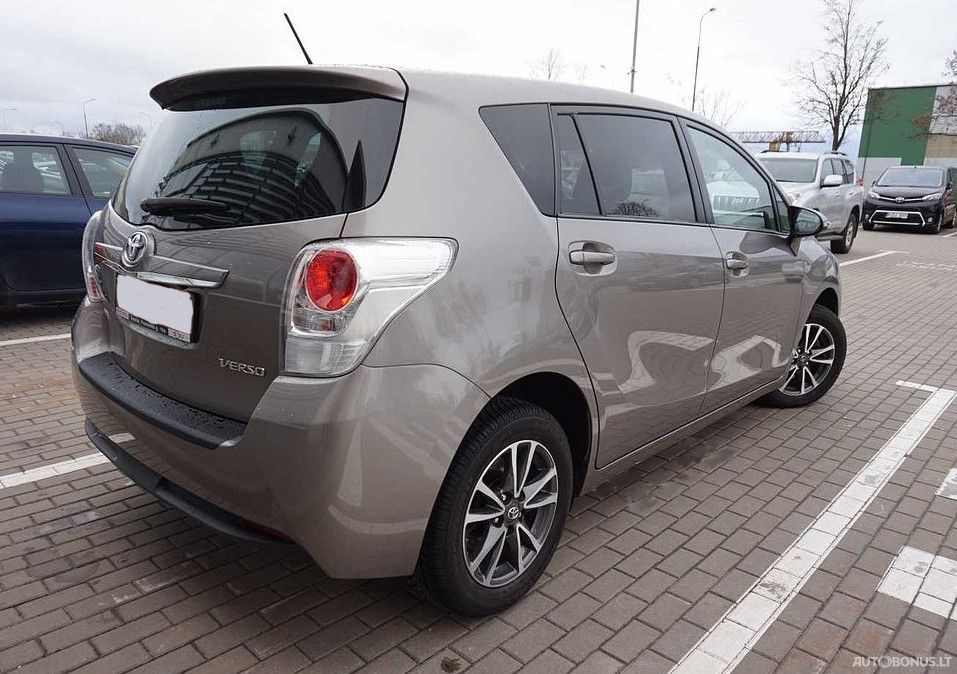 Toyota Verso | 1