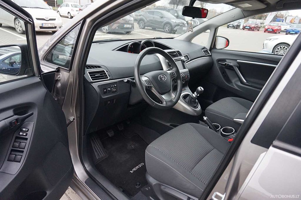 Toyota Verso | 22