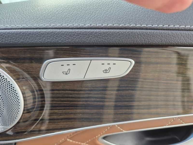 Mercedes-Benz C300 | 10