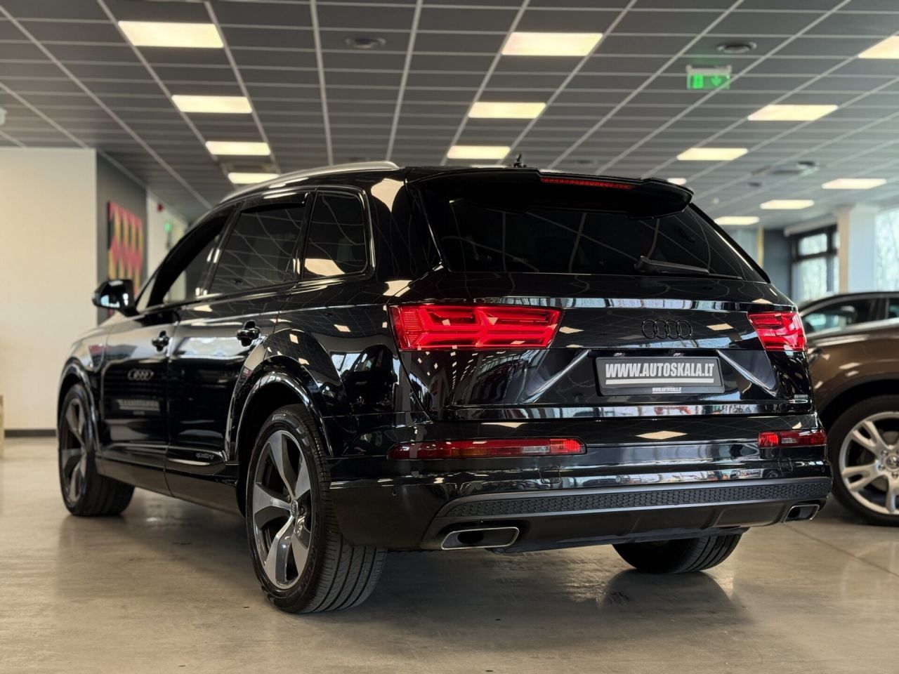 Audi Q7 | 34