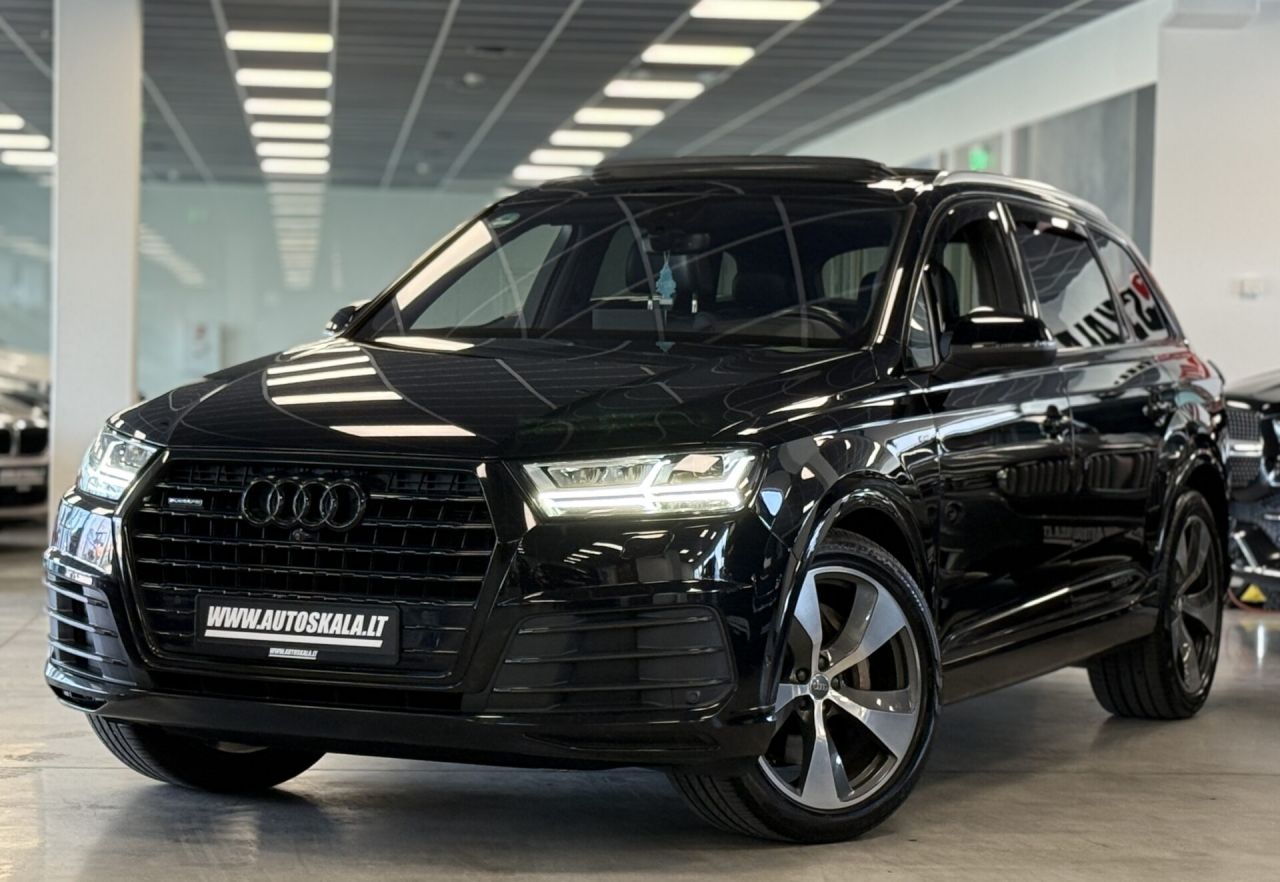 Audi Q7 | 32