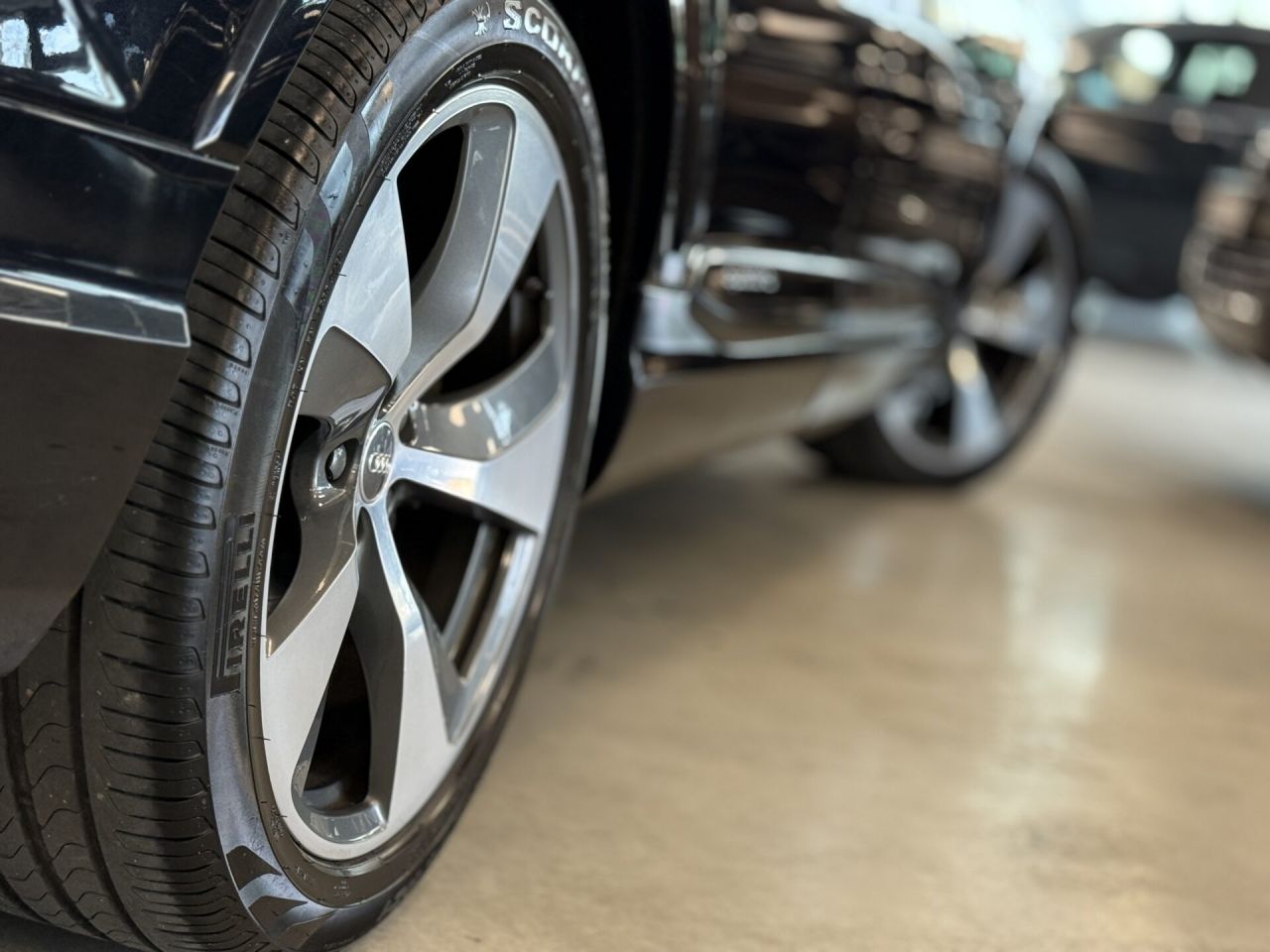 Audi Q7 | 35