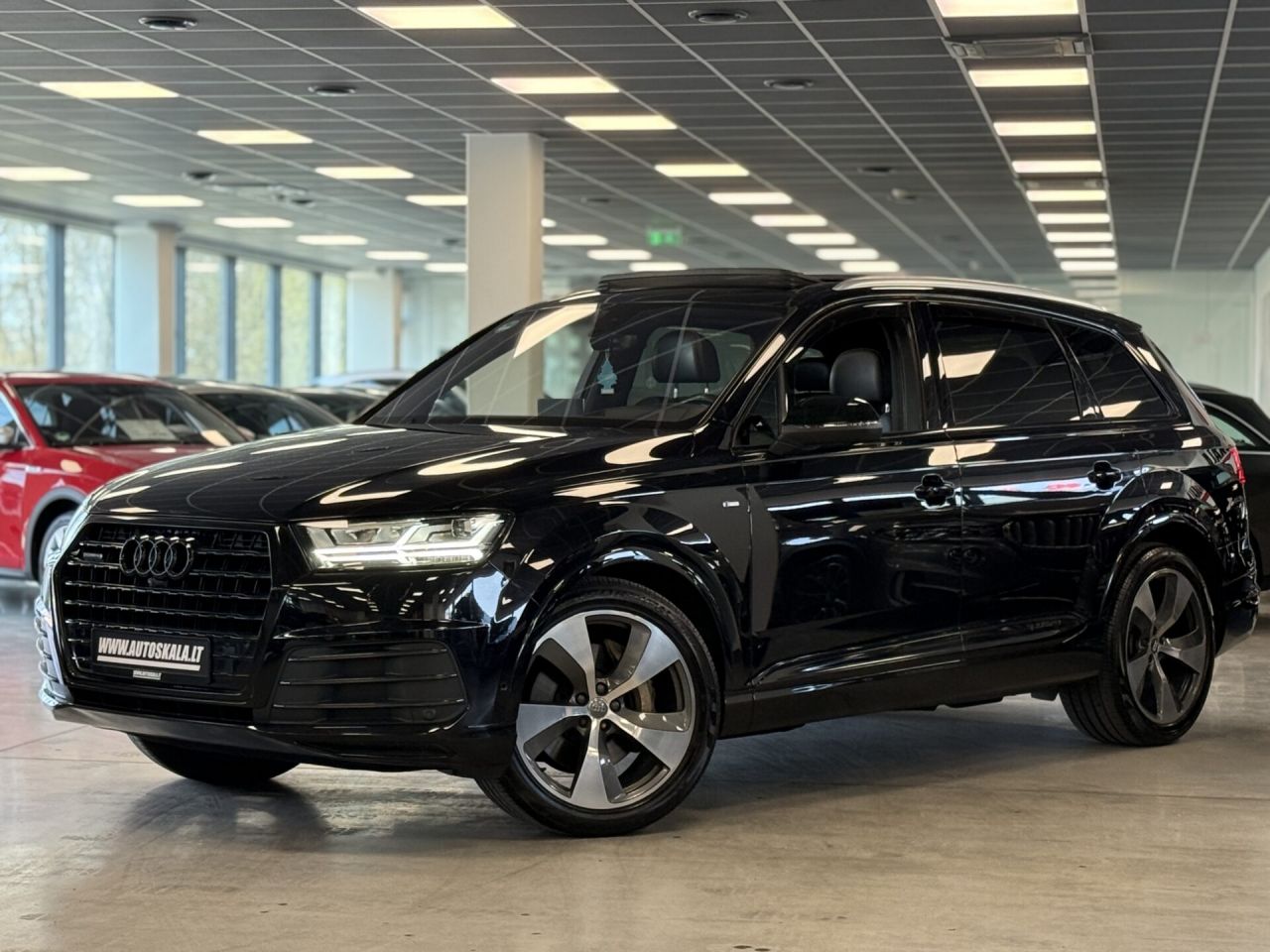 Audi Q7 | 30