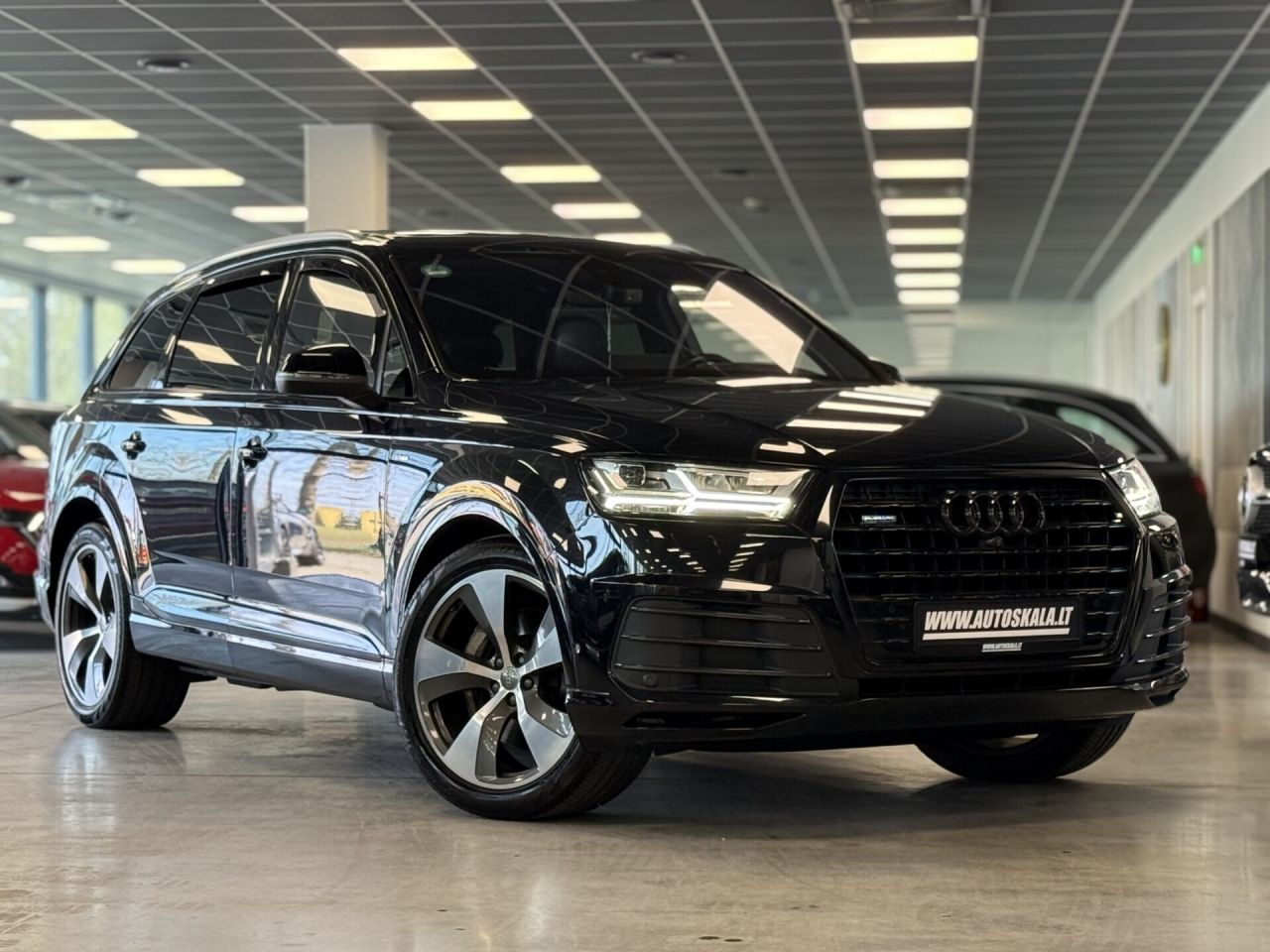 Audi Q7 | 29