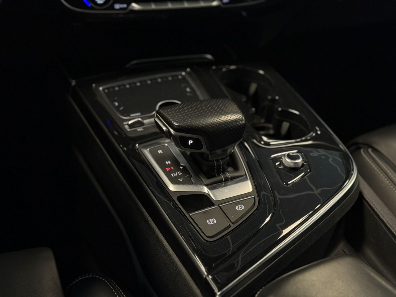 Audi Q7 | 15
