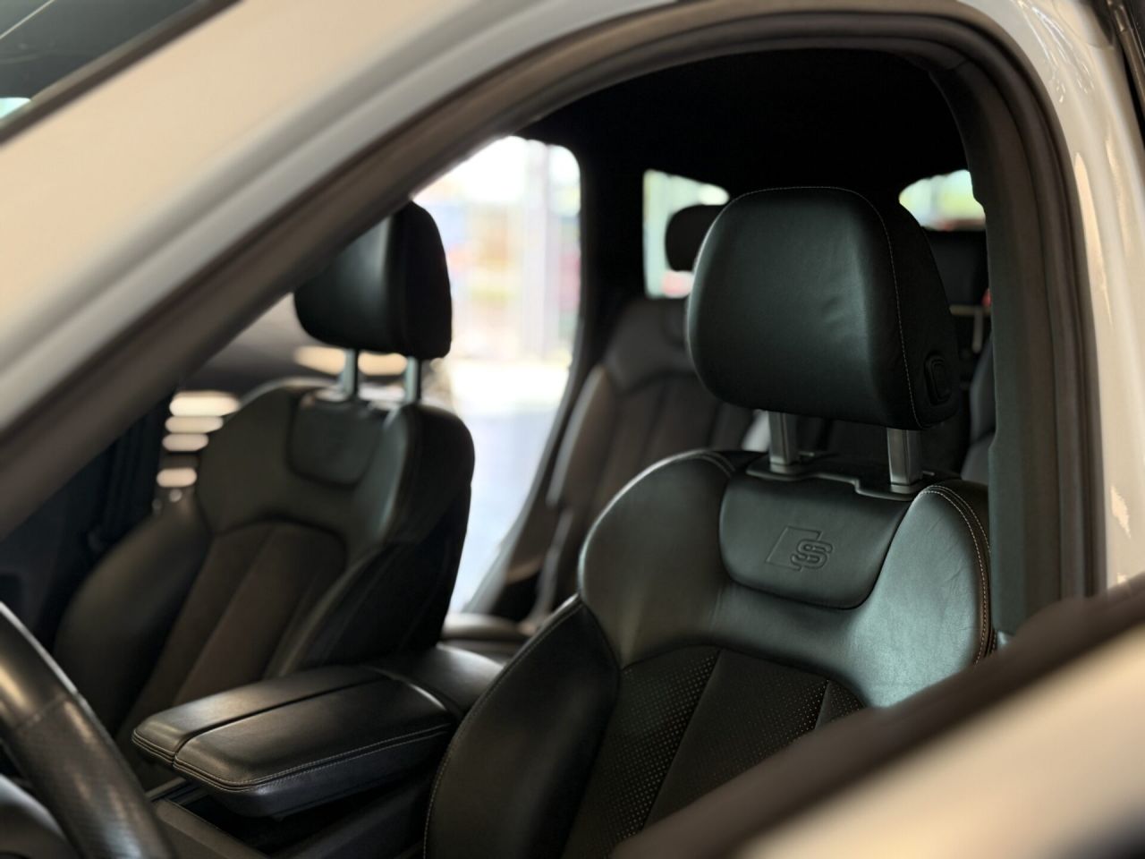 Audi Q7 | 28