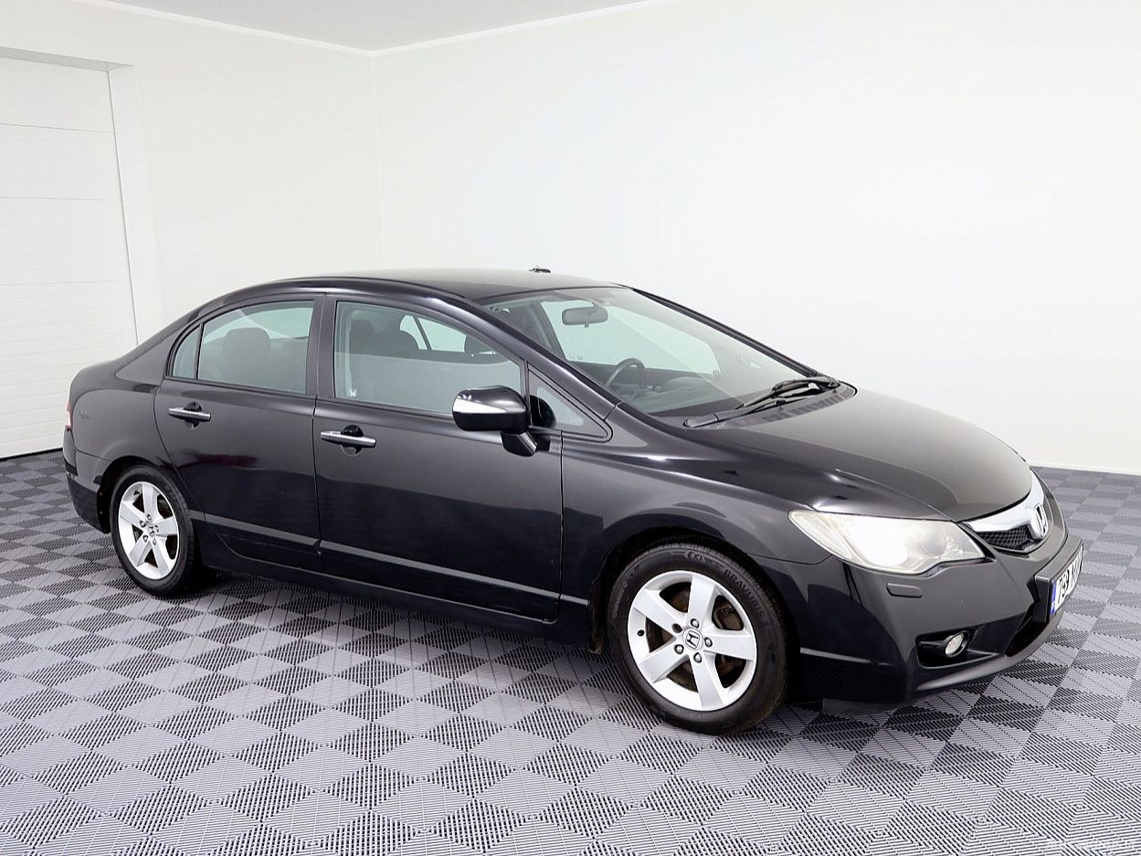 Honda Civic, 1.8 l., Седан