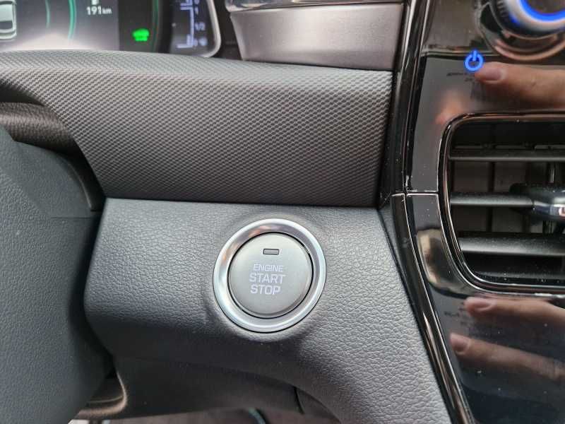 Hyundai IONIQ | 15