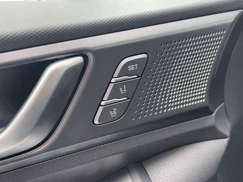 Hyundai IONIQ | 20