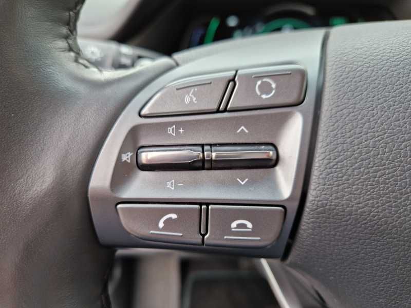 Hyundai IONIQ | 8