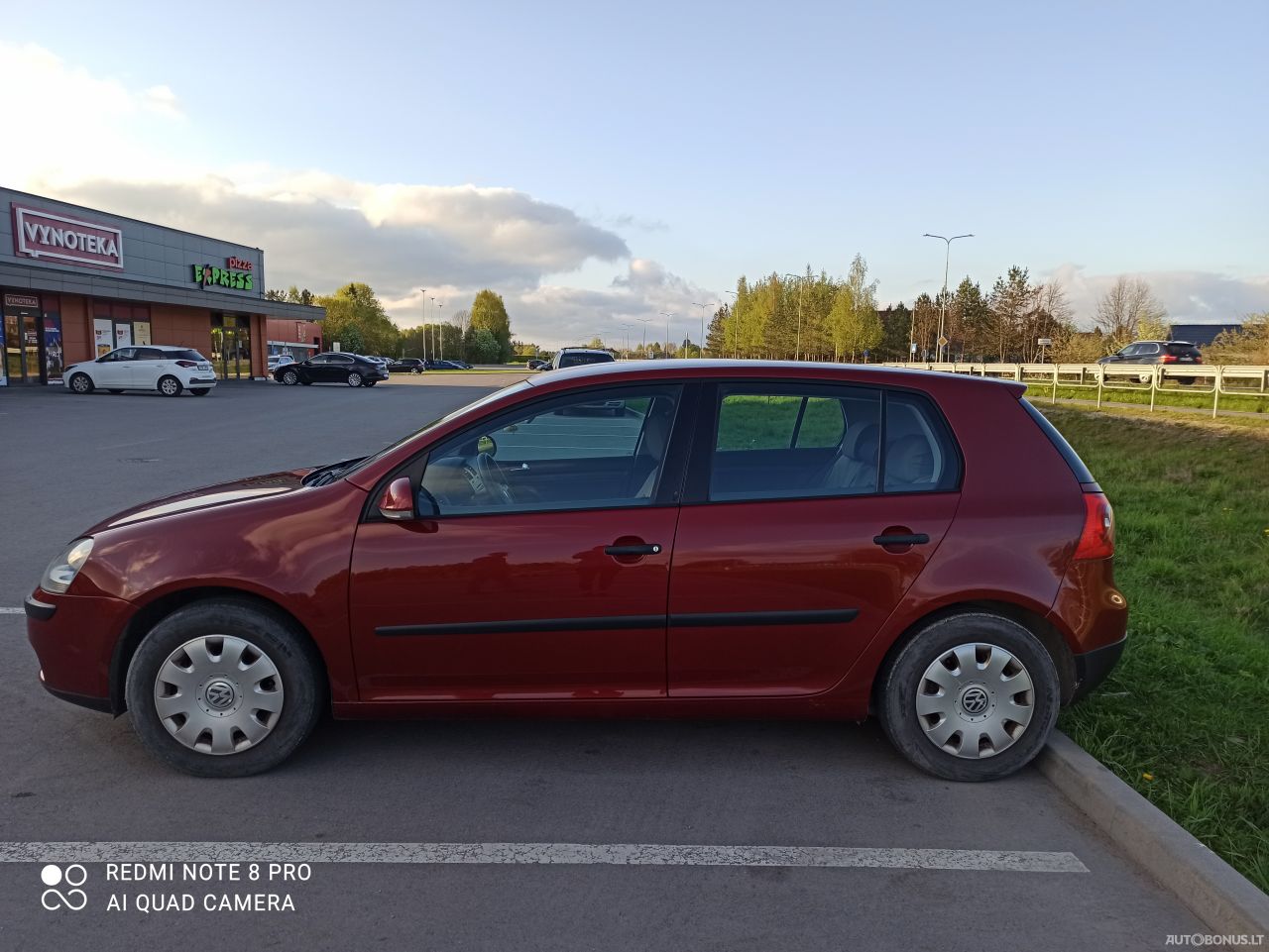 Volkswagen Golf | 3