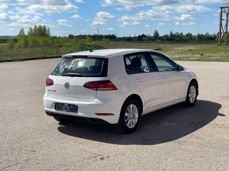 Volkswagen Golf | 3