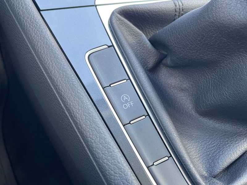 Volkswagen Golf | 16