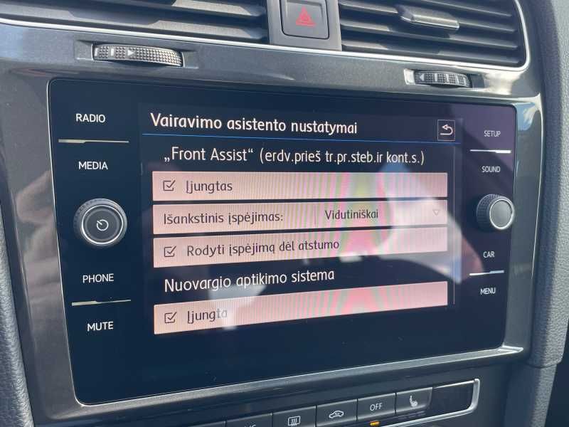 Volkswagen Golf | 12