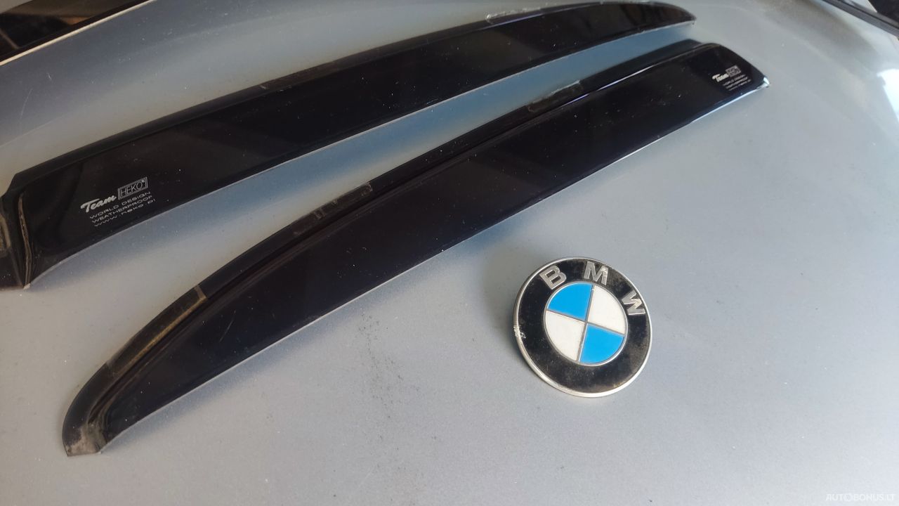 BMW 3 serija, Sedanas | 1