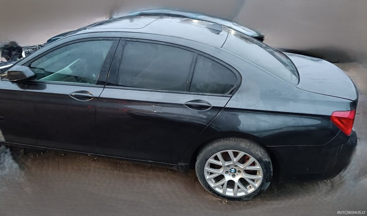 BMW 7 Series, Saloon | 13
