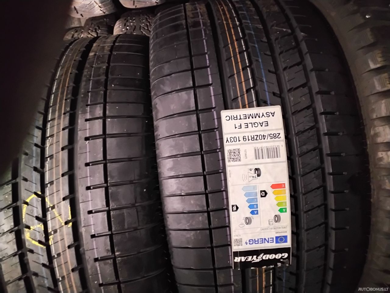 Goodyear 285/40R19 winter tyres | 1