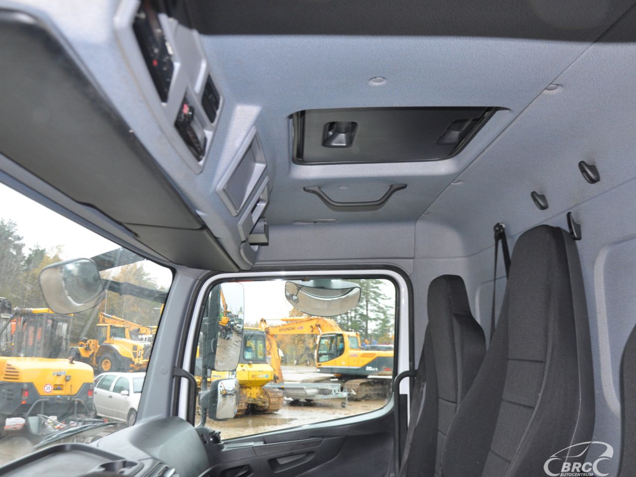 Mercedes-Benz Atego, Hard side body | 11