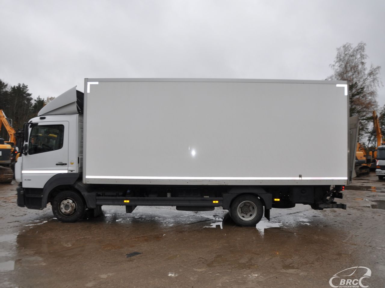 Mercedes-Benz Atego, Hard side body | 7