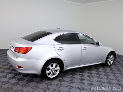 Lexus IS 220 | 2
