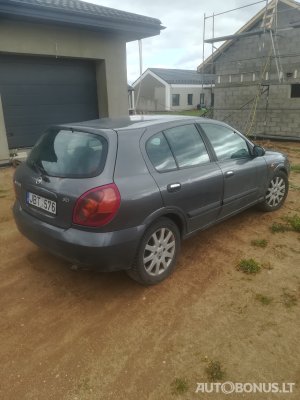 Nissan Almera, 1.5 l., Хэтчбек