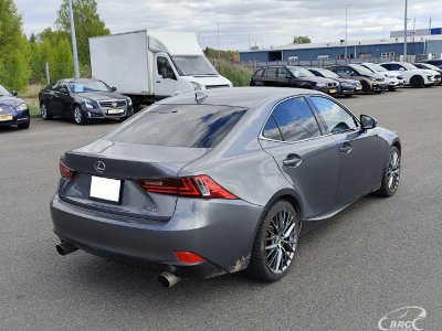Lexus IS 250 | 3