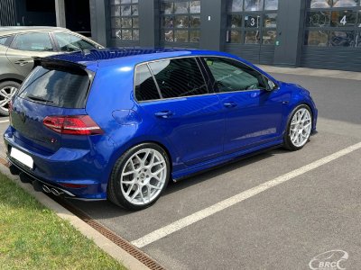 Volkswagen Golf | 3