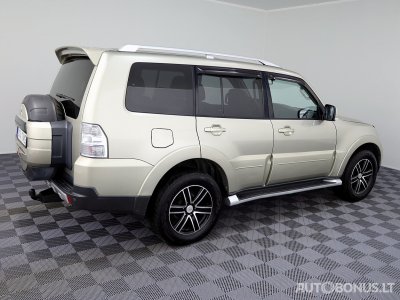 Mitsubishi Pajero | 2