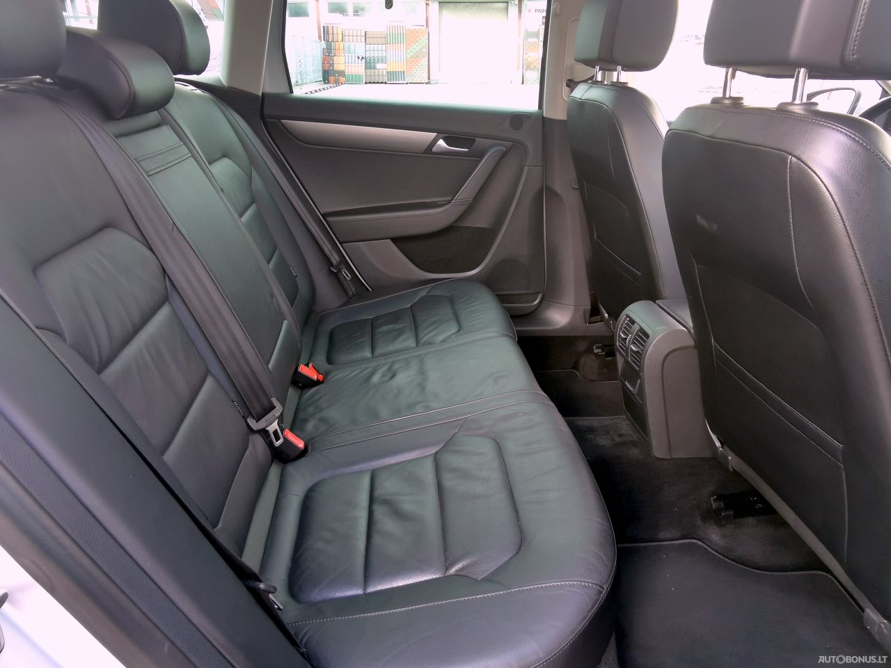 Volkswagen Passat | 14