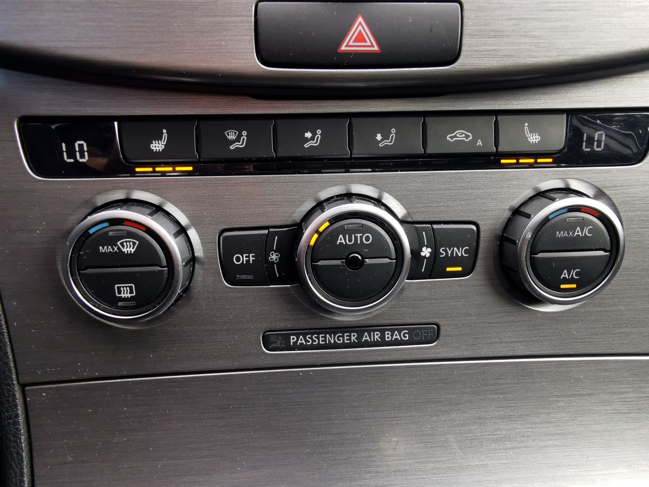 Volkswagen Passat | 25