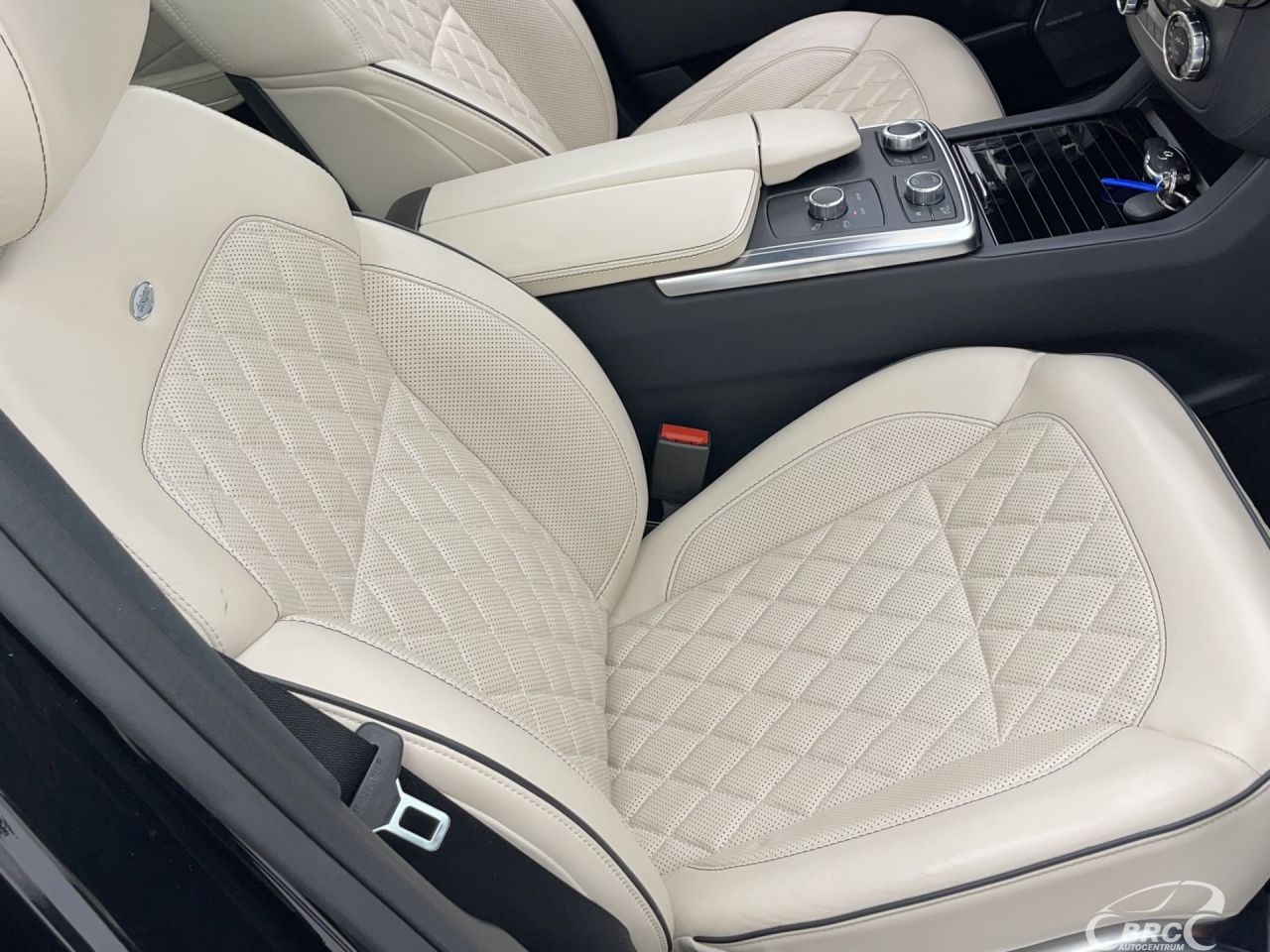 Mercedes-Benz GL500 | 4