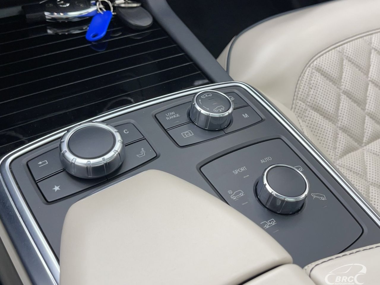 Mercedes-Benz GL500 | 34