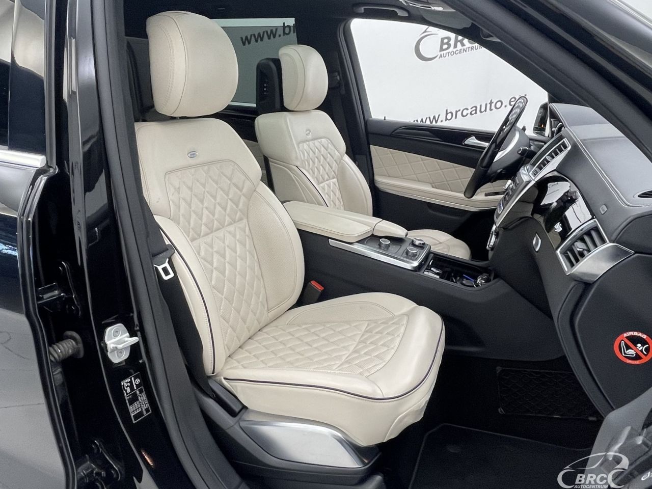 Mercedes-Benz GL500 | 9