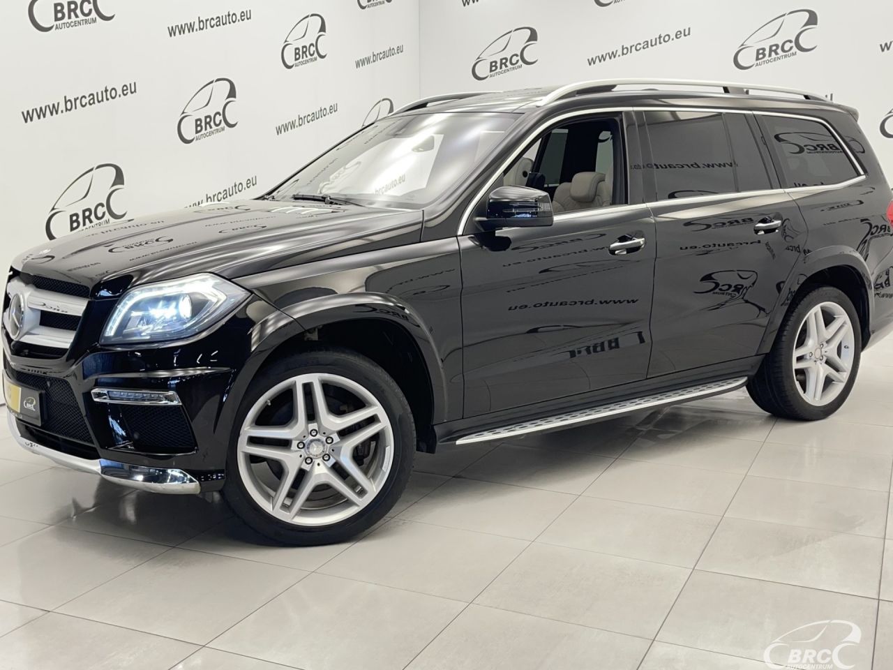 Mercedes-Benz GL500 | 0