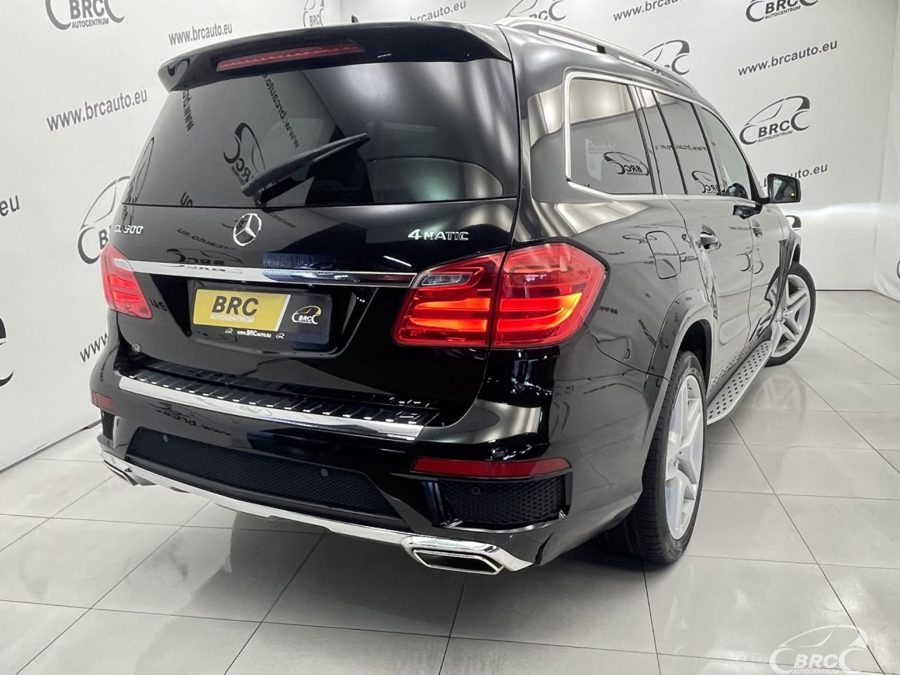 Mercedes-Benz GL500 | 58