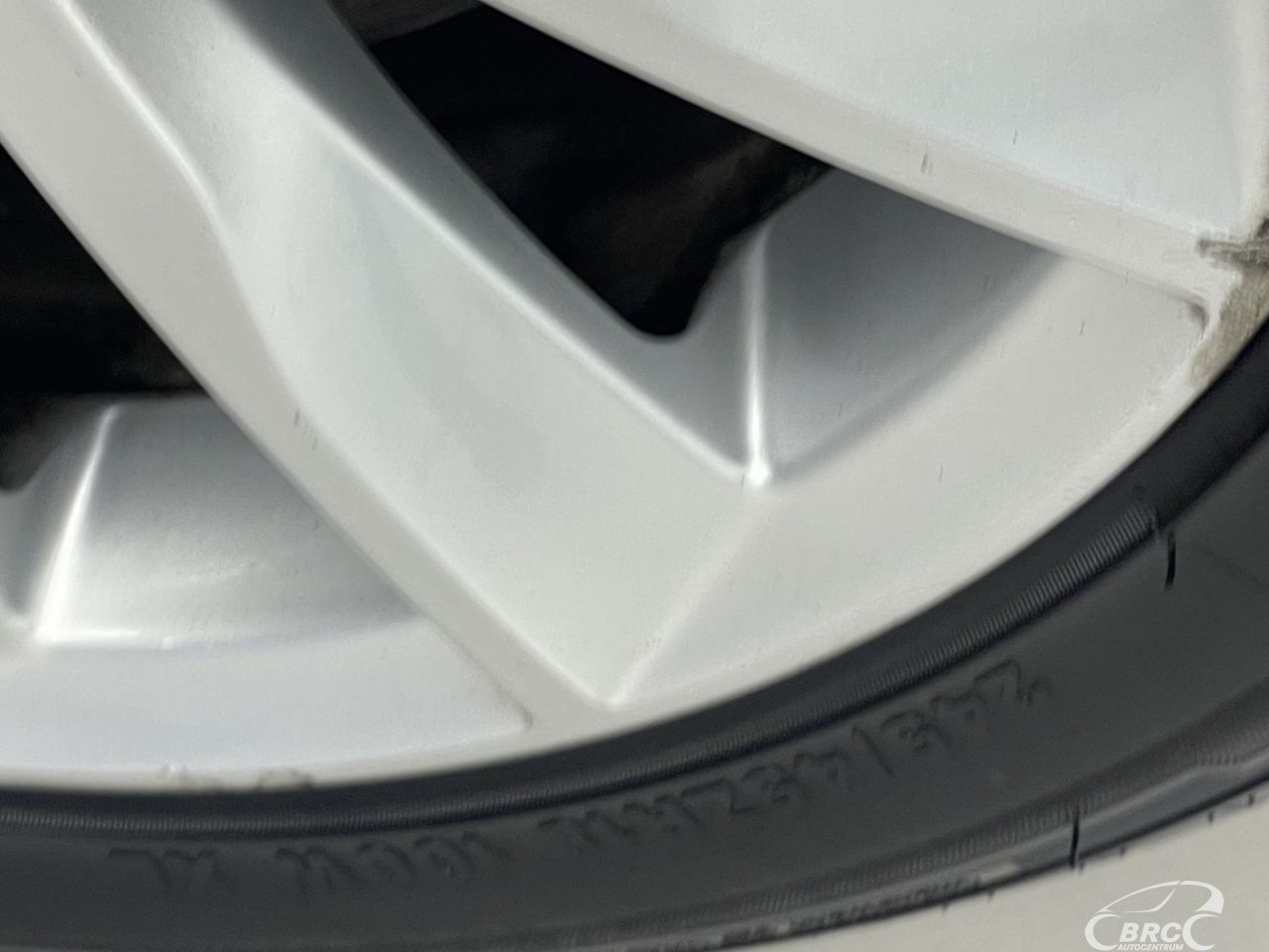 Volvo S90 | 40