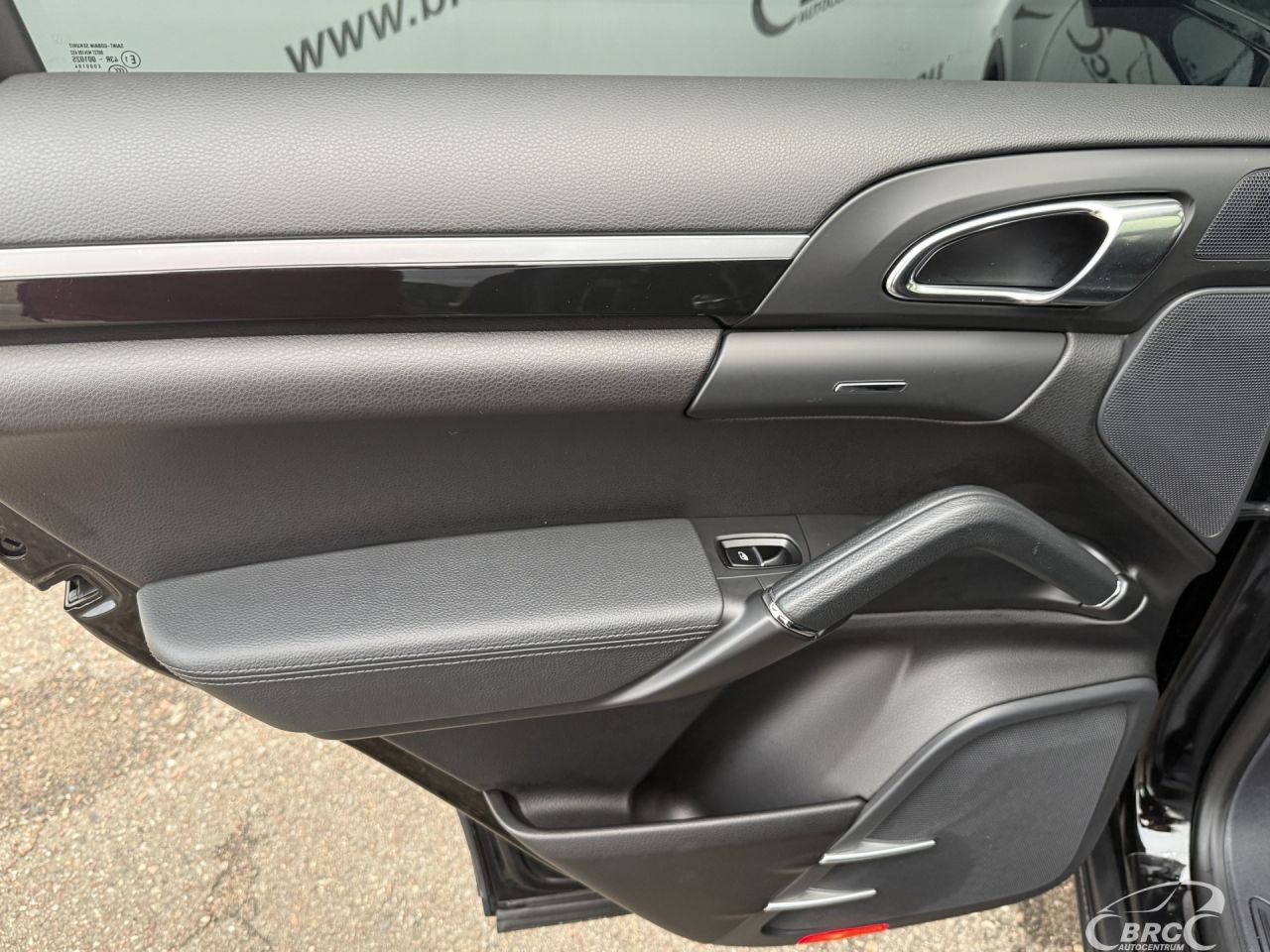 Porsche Cayenne | 26