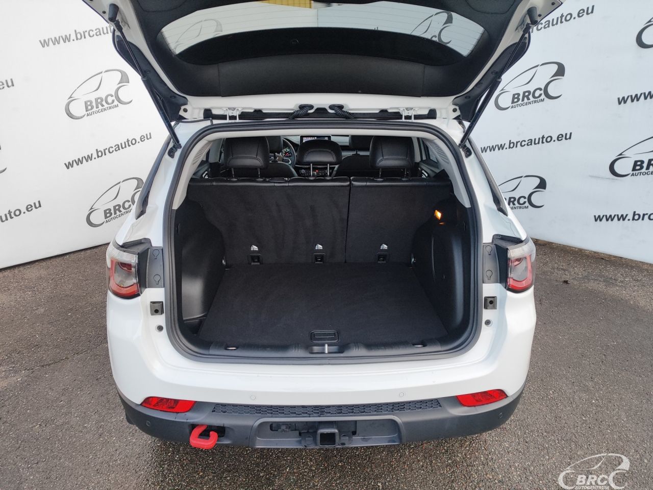 Jeep Compass | 12