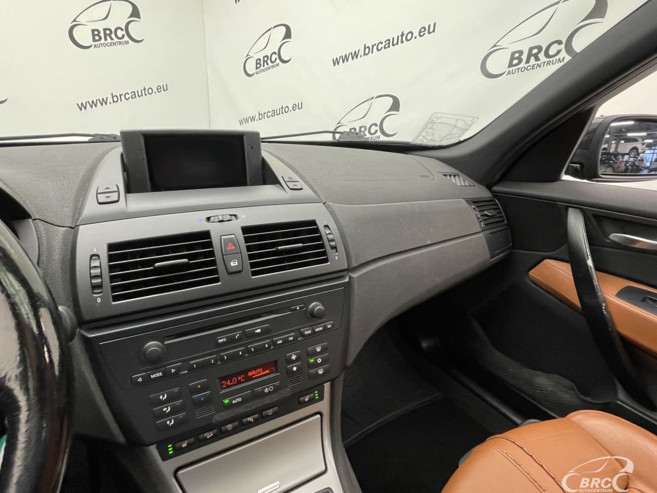 BMW X3 | 24