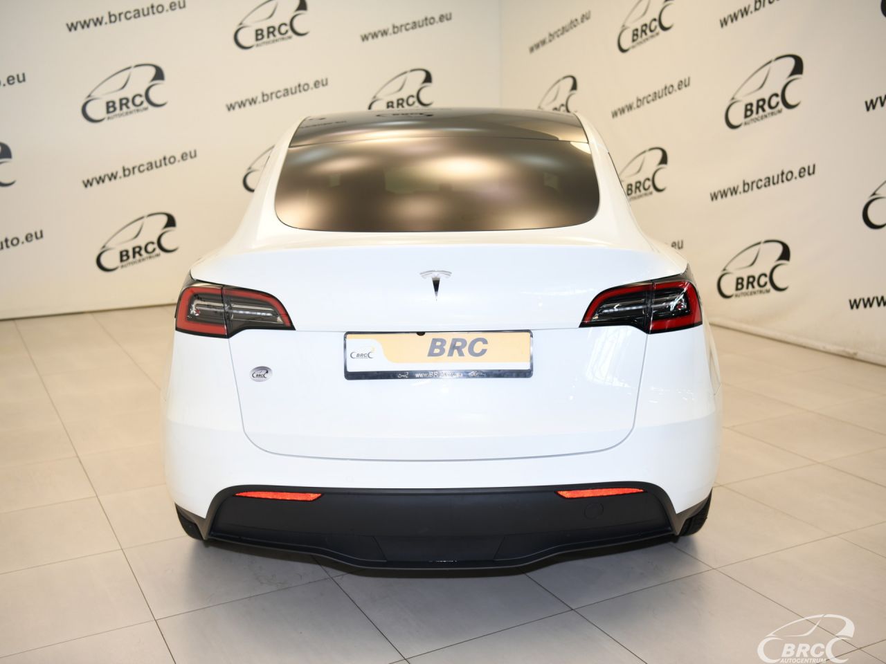 Tesla Model Y | 39