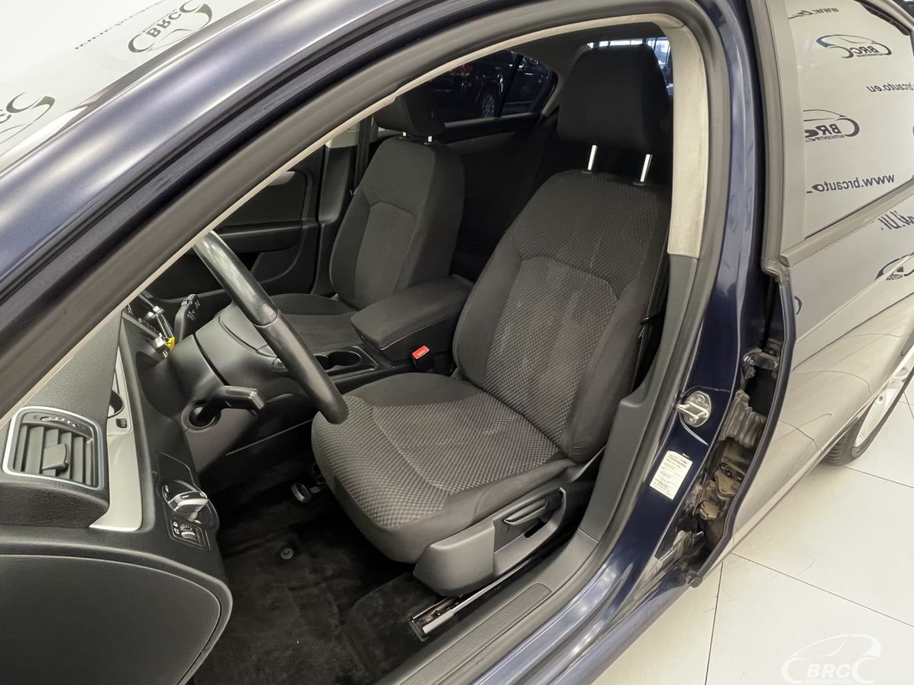 Volkswagen Passat | 21