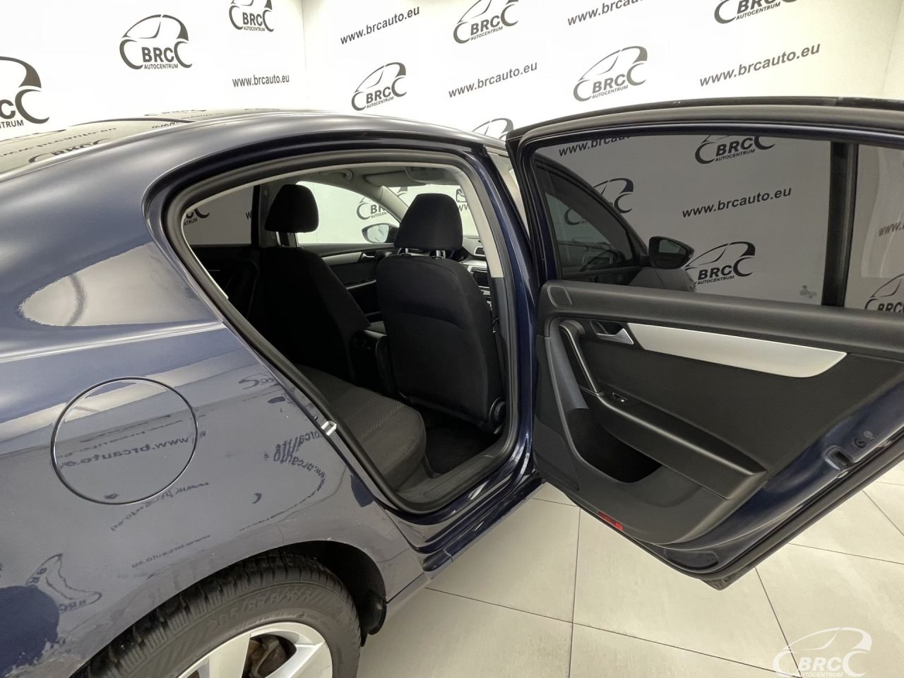 Volkswagen Passat | 11