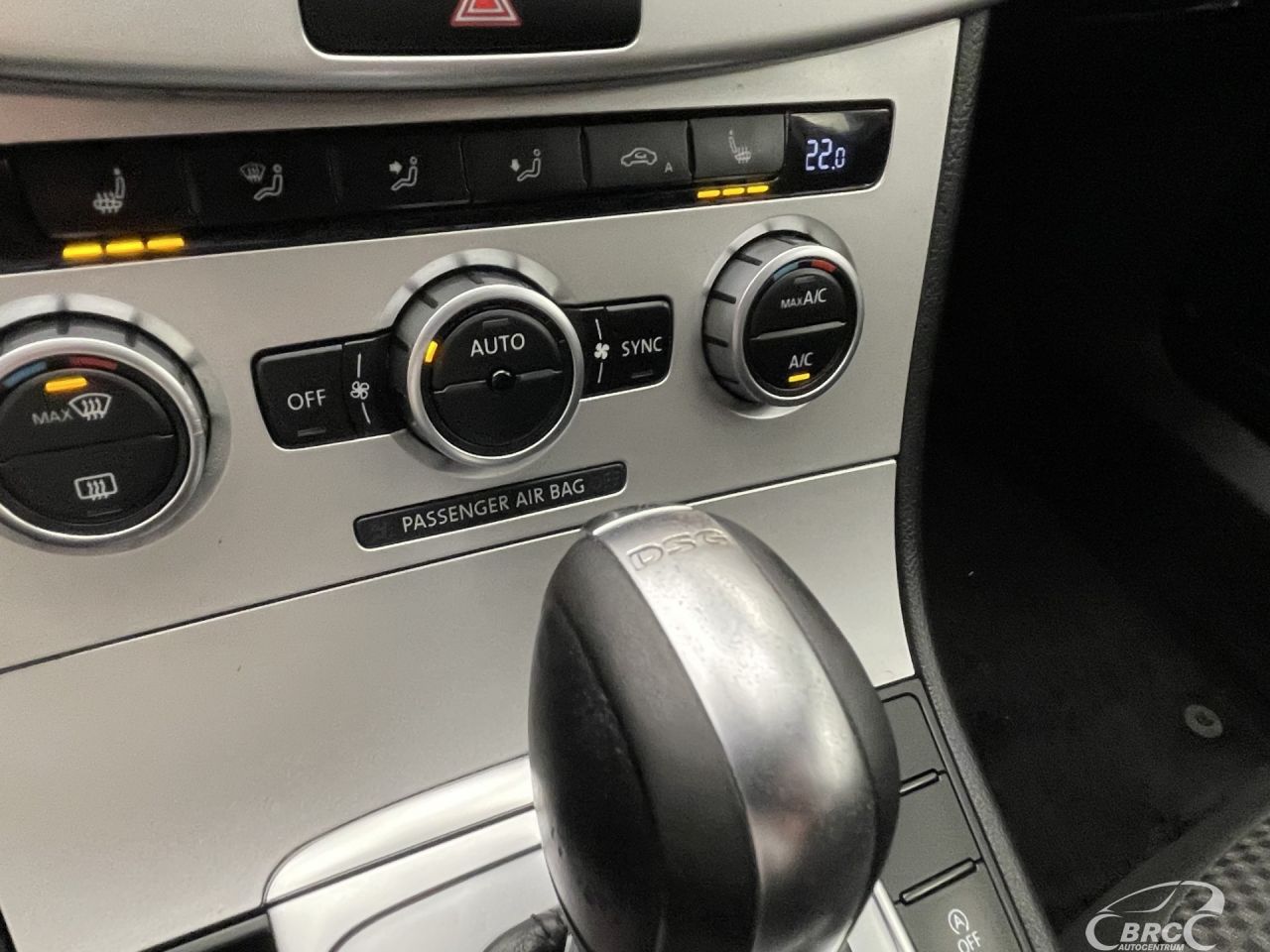 Volkswagen Passat | 24