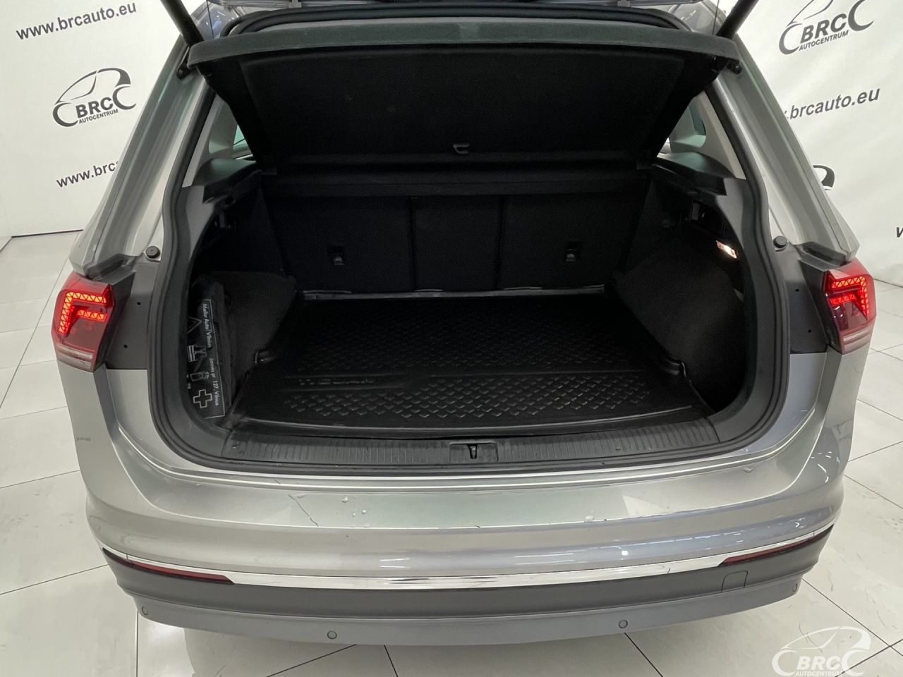 Volkswagen Tiguan | 40