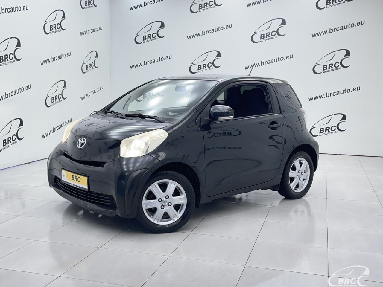 Toyota iQ